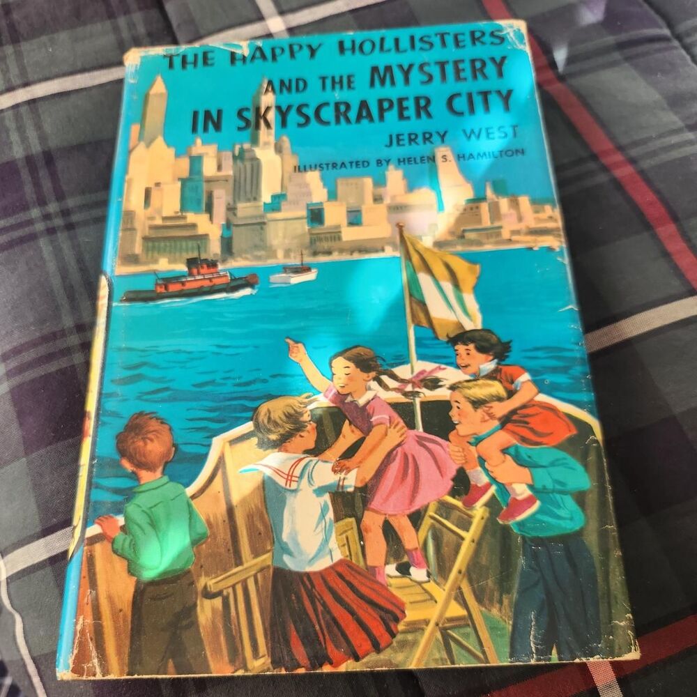 Hollister-co multi Books